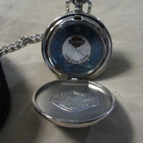 Meet your Posher, Berta - Picture 3 of 6